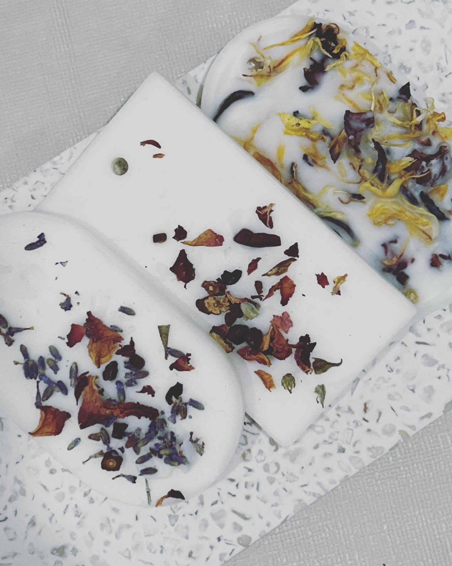 Scented wax tab